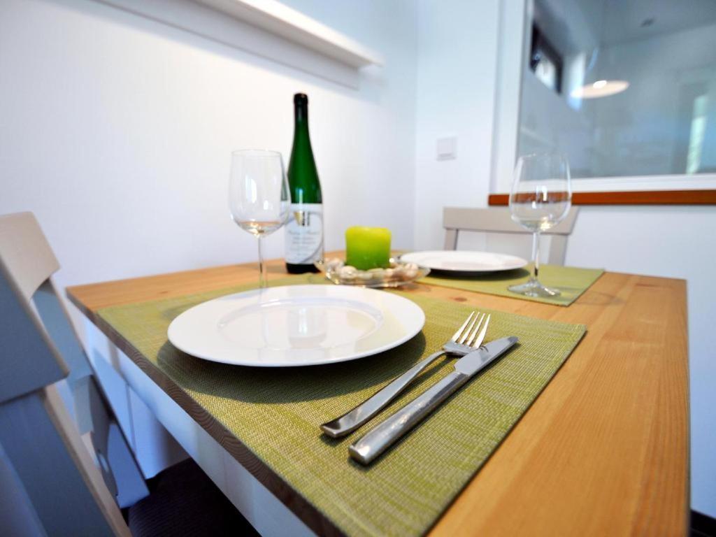 Ferienwohnung Am Moselufer เซลล์อันแดร์โมเซล ภายนอก รูปภาพ