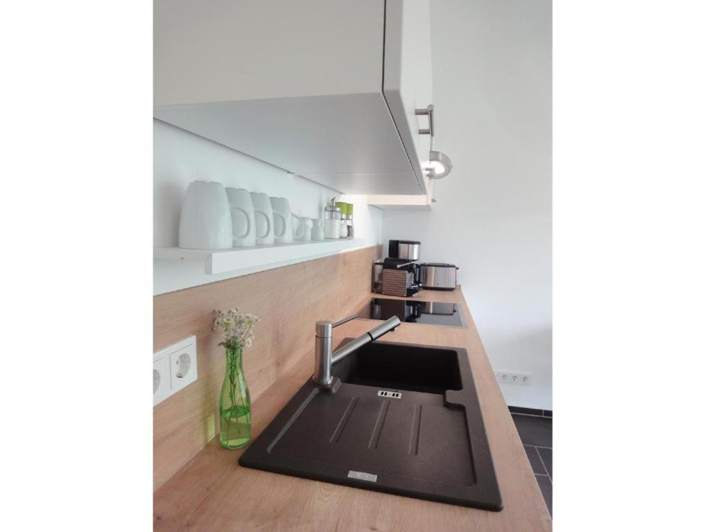 Ferienwohnung Am Moselufer เซลล์อันแดร์โมเซล ภายนอก รูปภาพ