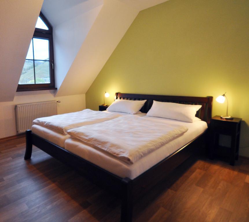 Ferienwohnung Am Moselufer เซลล์อันแดร์โมเซล ภายนอก รูปภาพ
